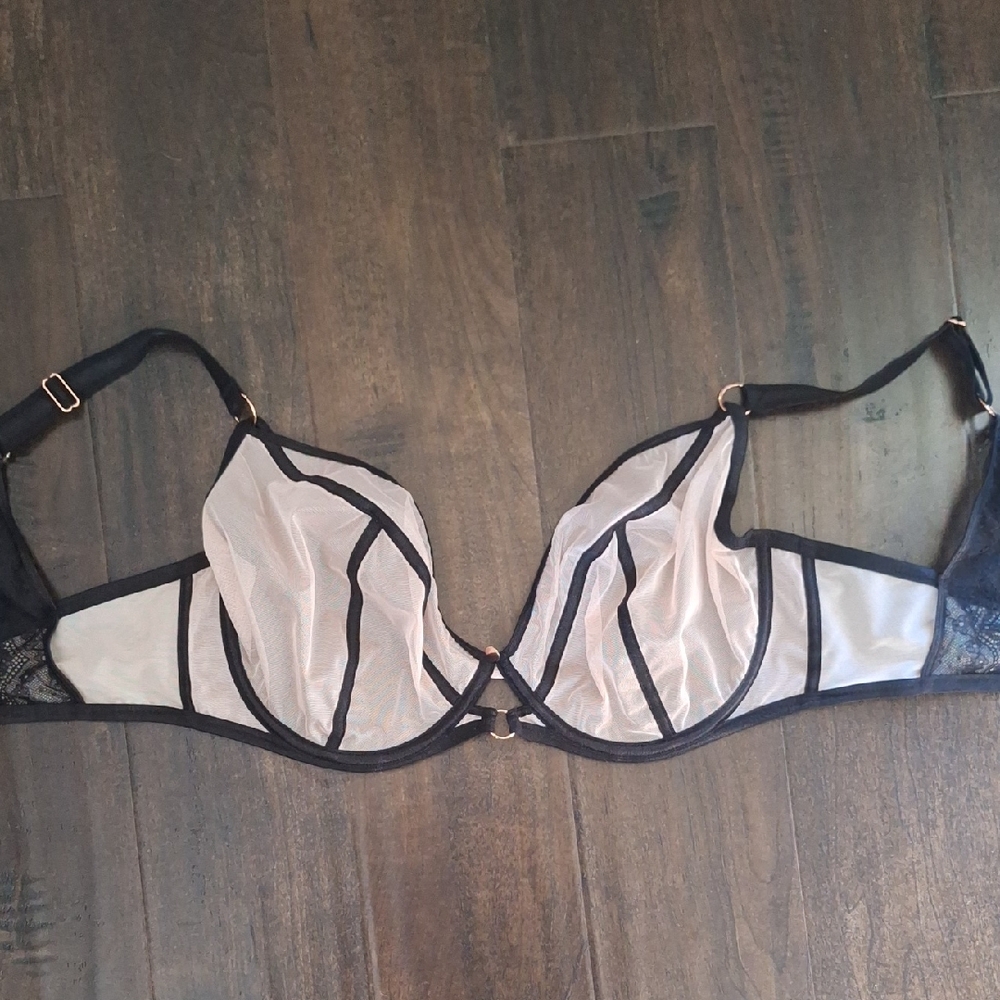 Elegant Black and Cream Lace Bra